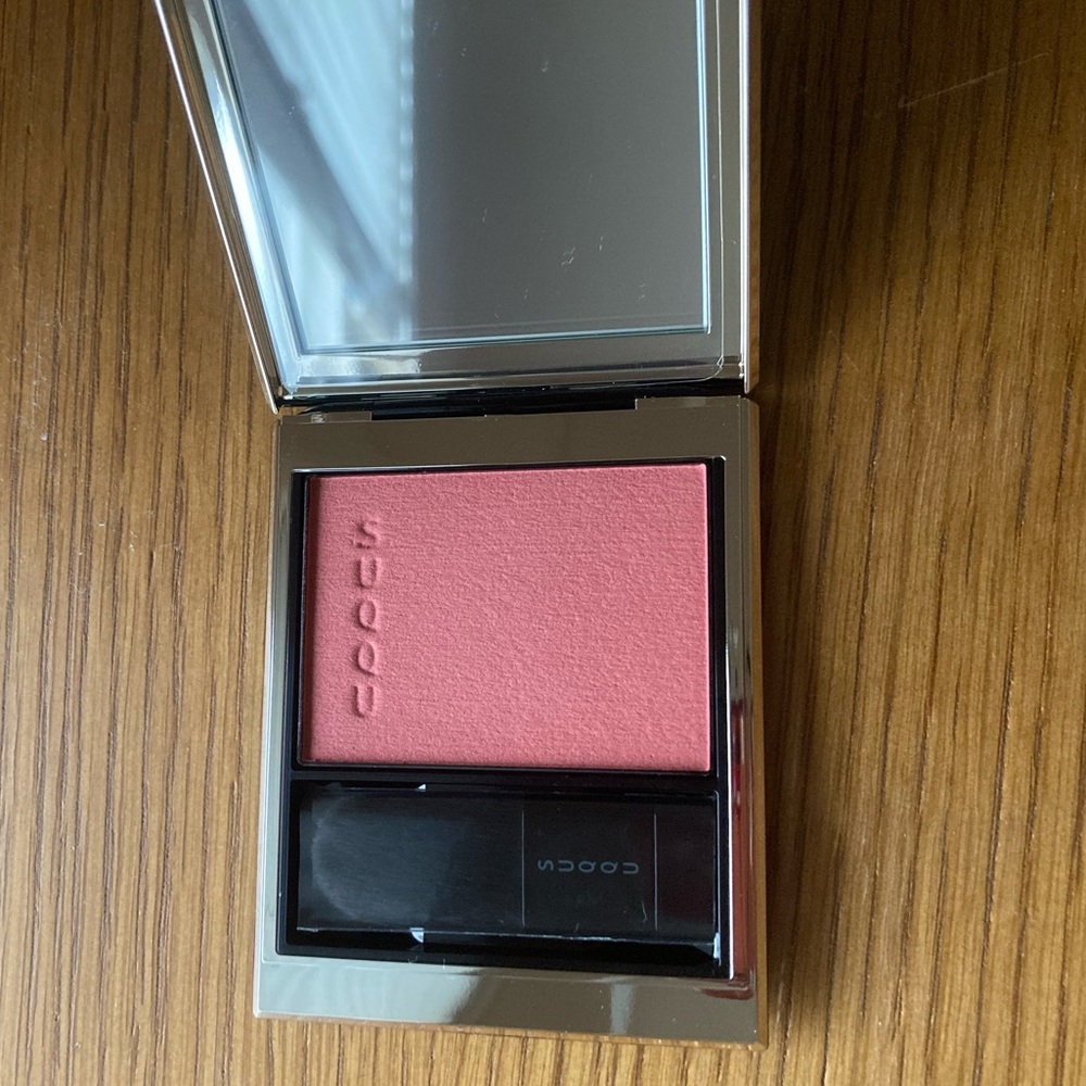 Suqqu Melting Powder Blush in 103 Nadeshikozome (Vibrant Pink) BNWOB